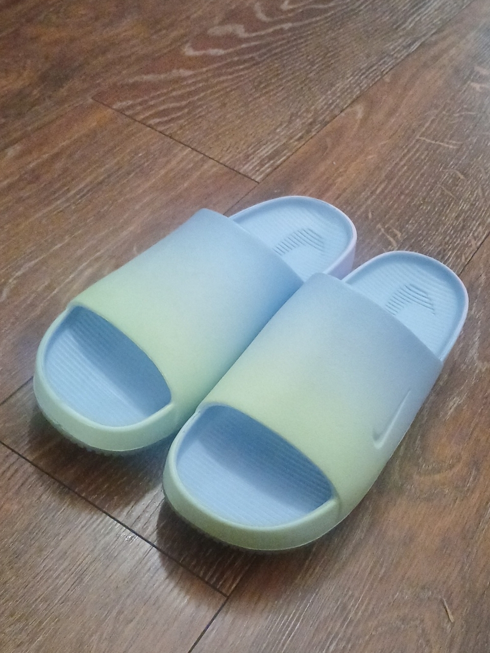 Nike Calm SE Women's Slides